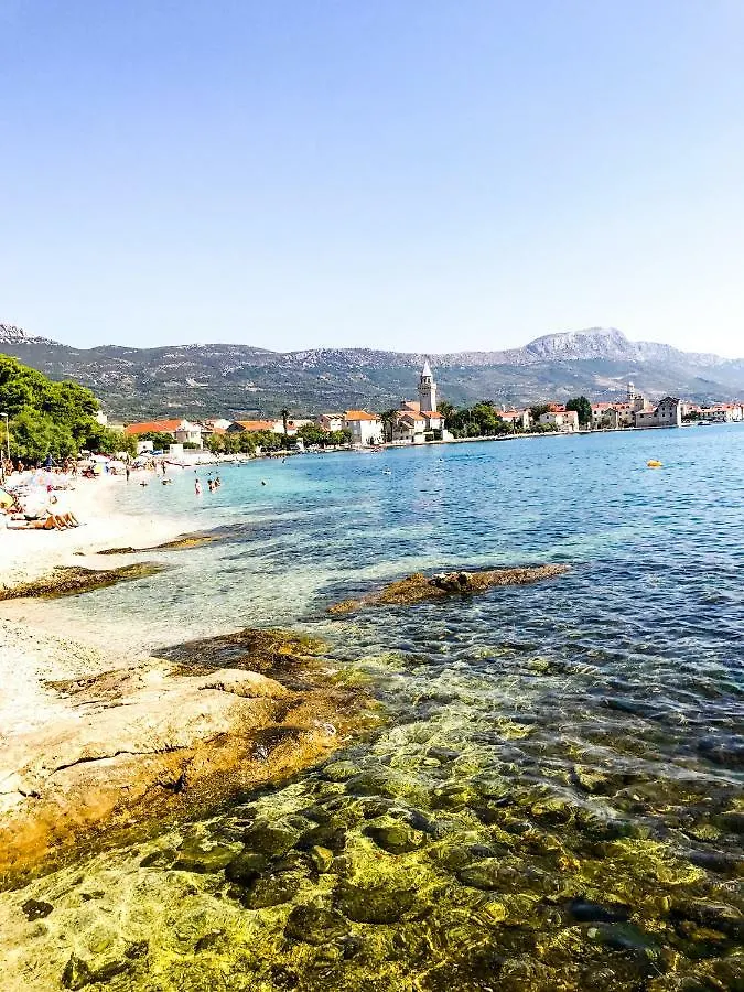 Short Street Apartments Kastela