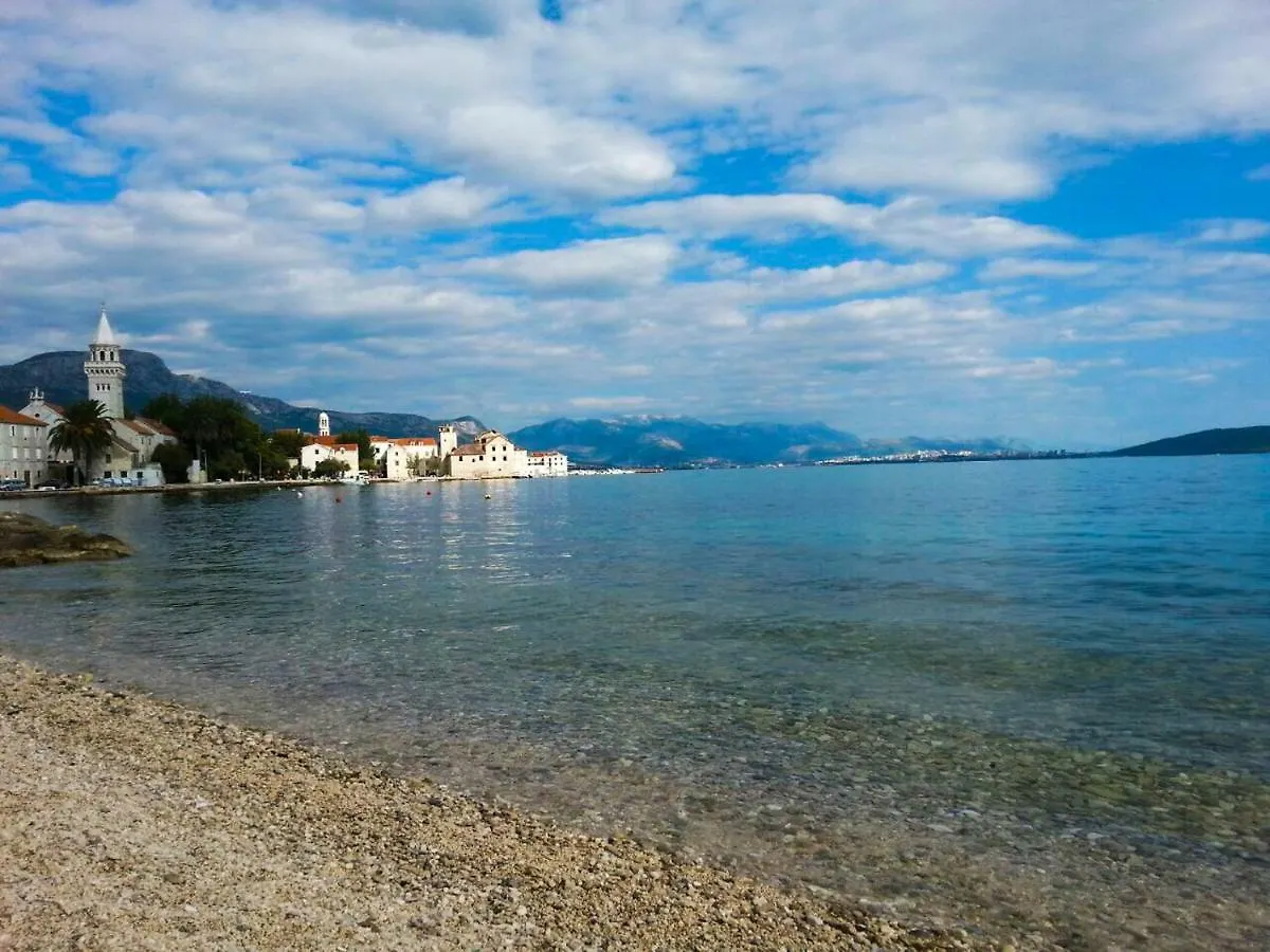 Short Street Apartments Kastela