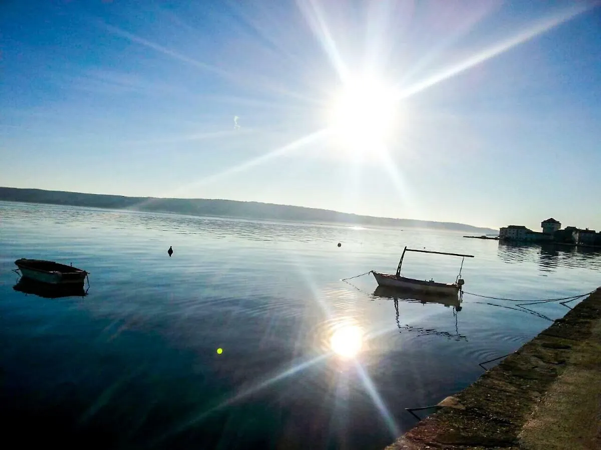 Short Street Apartments Kastela Croatia