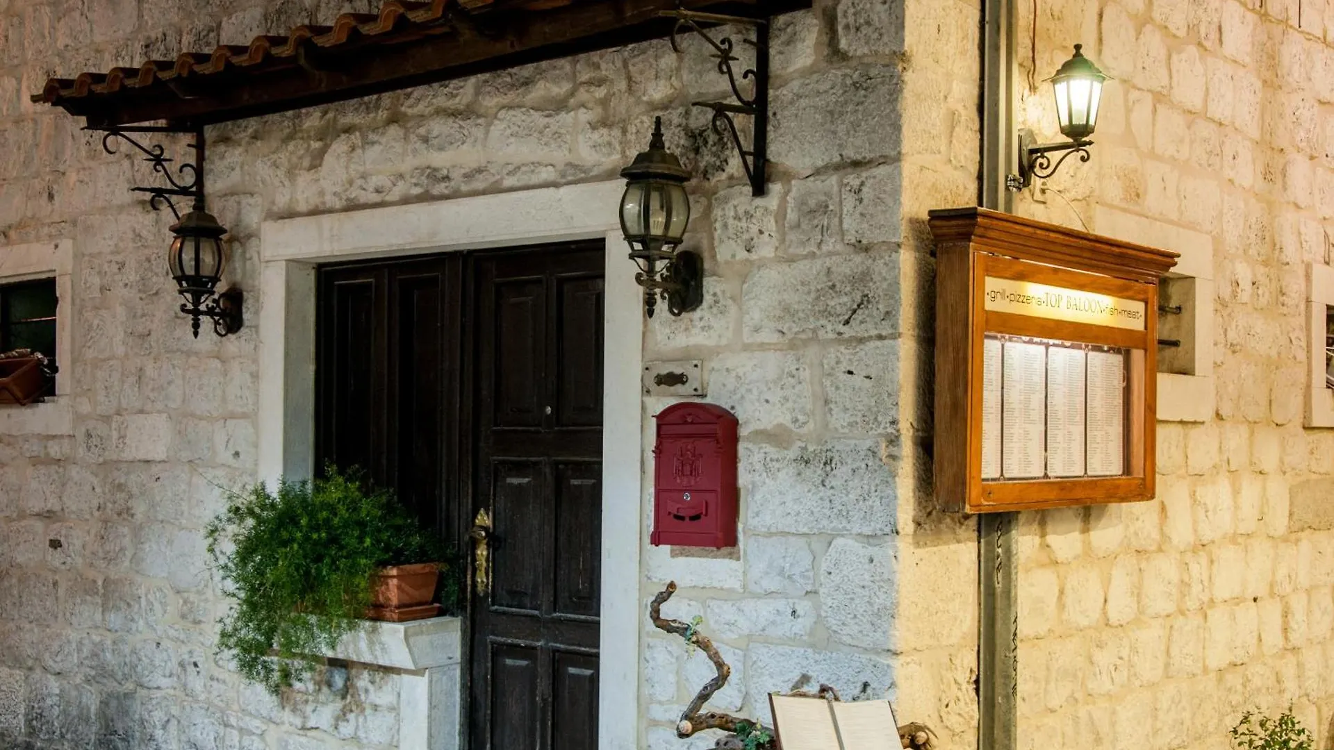 Short Street Apartments Kastela
