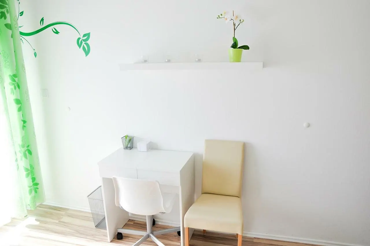 Short Street Apartments Kastela