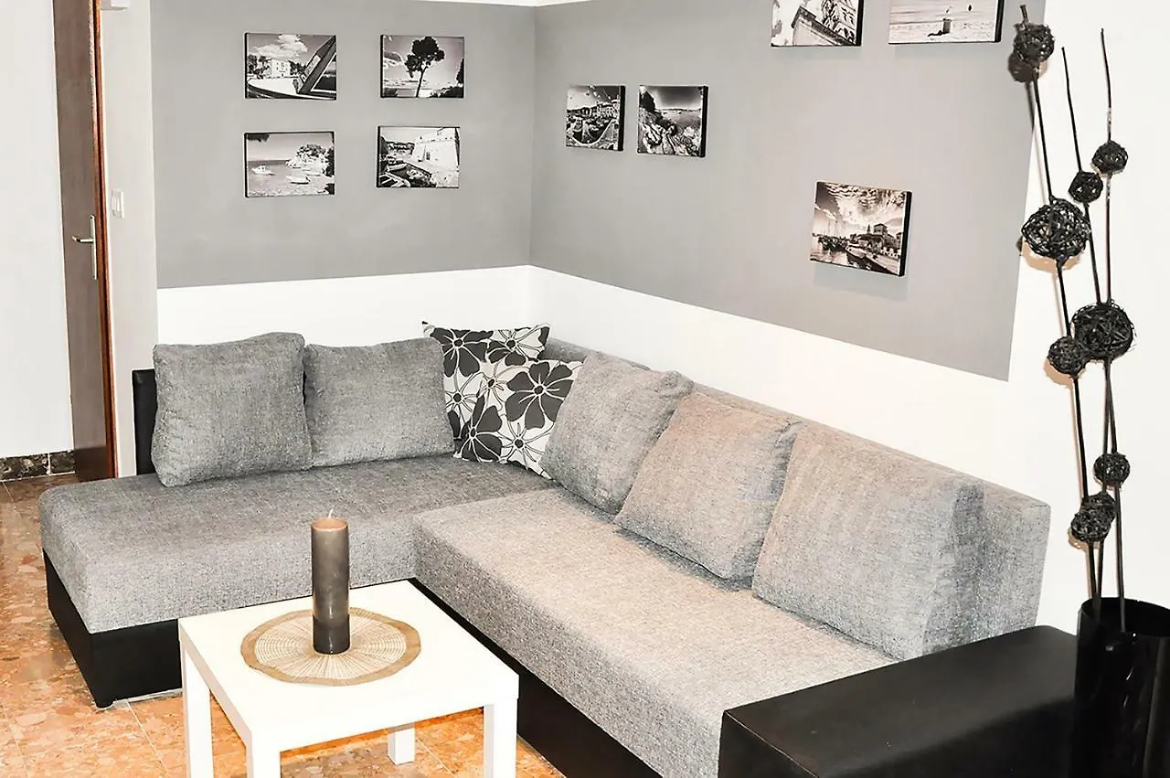 Short Street Apartments Kastela