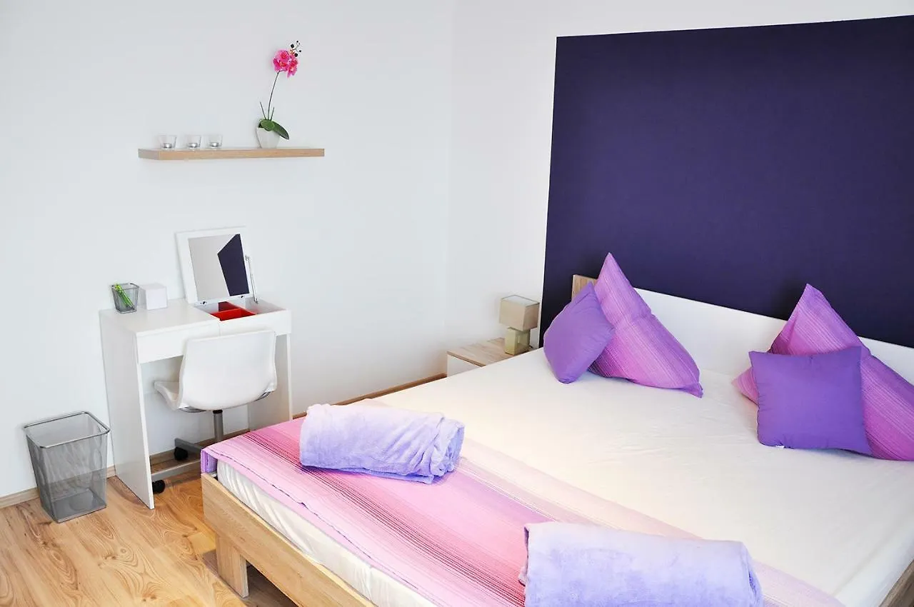 Short Street Apartments Kastela Croatia