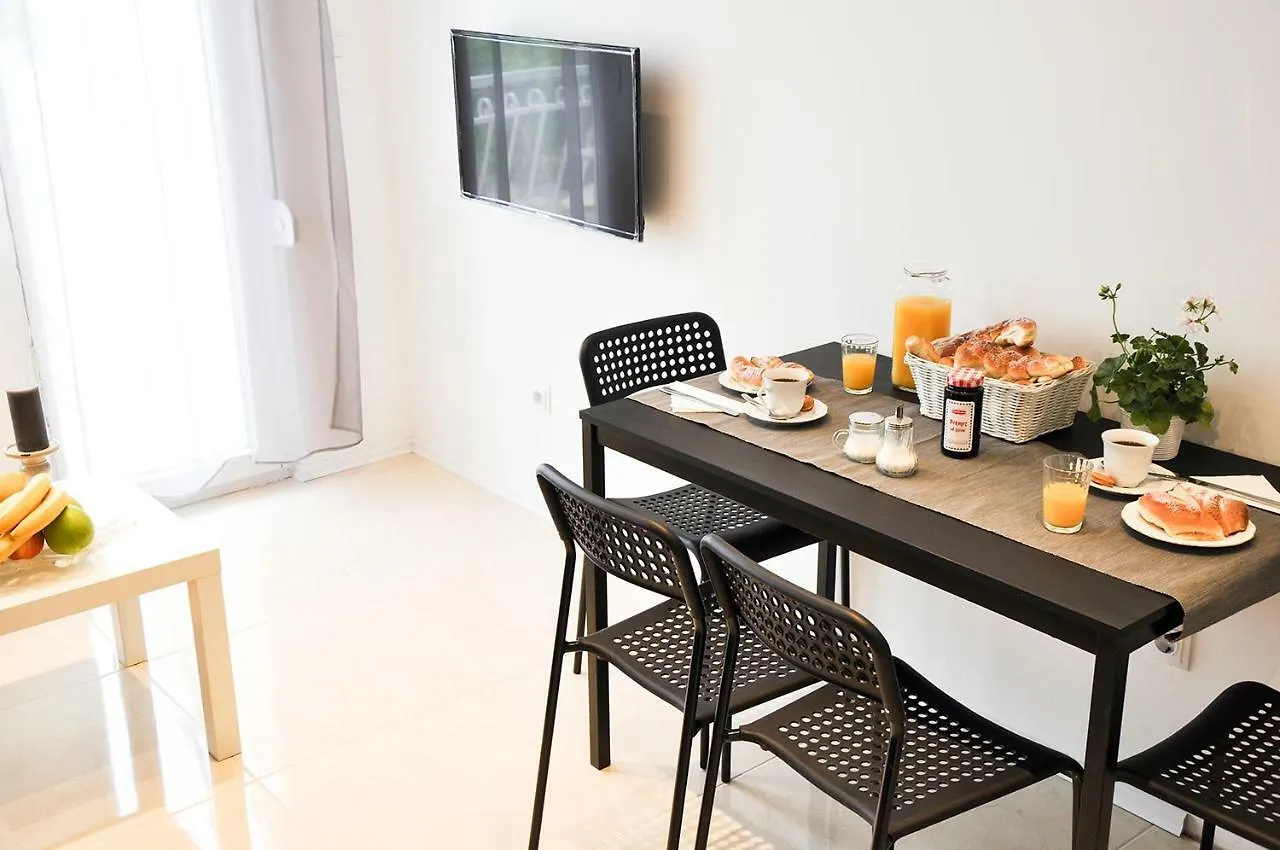 Short Street Apartments Kastela